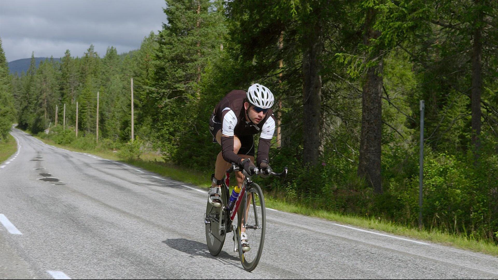 麦基回应骑士球员匿名指责，不需要你来提供动力